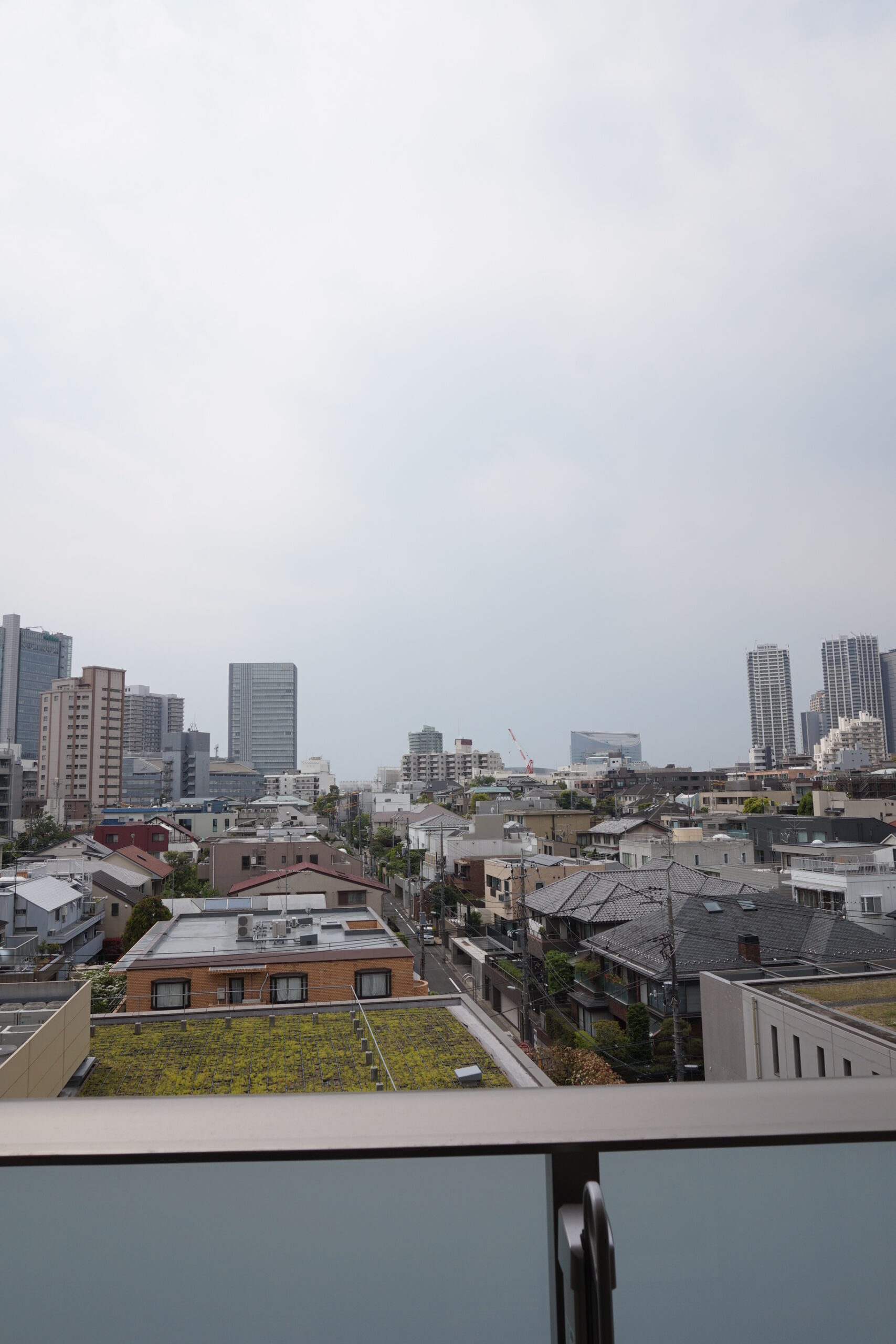 ベランダからの景色の画像